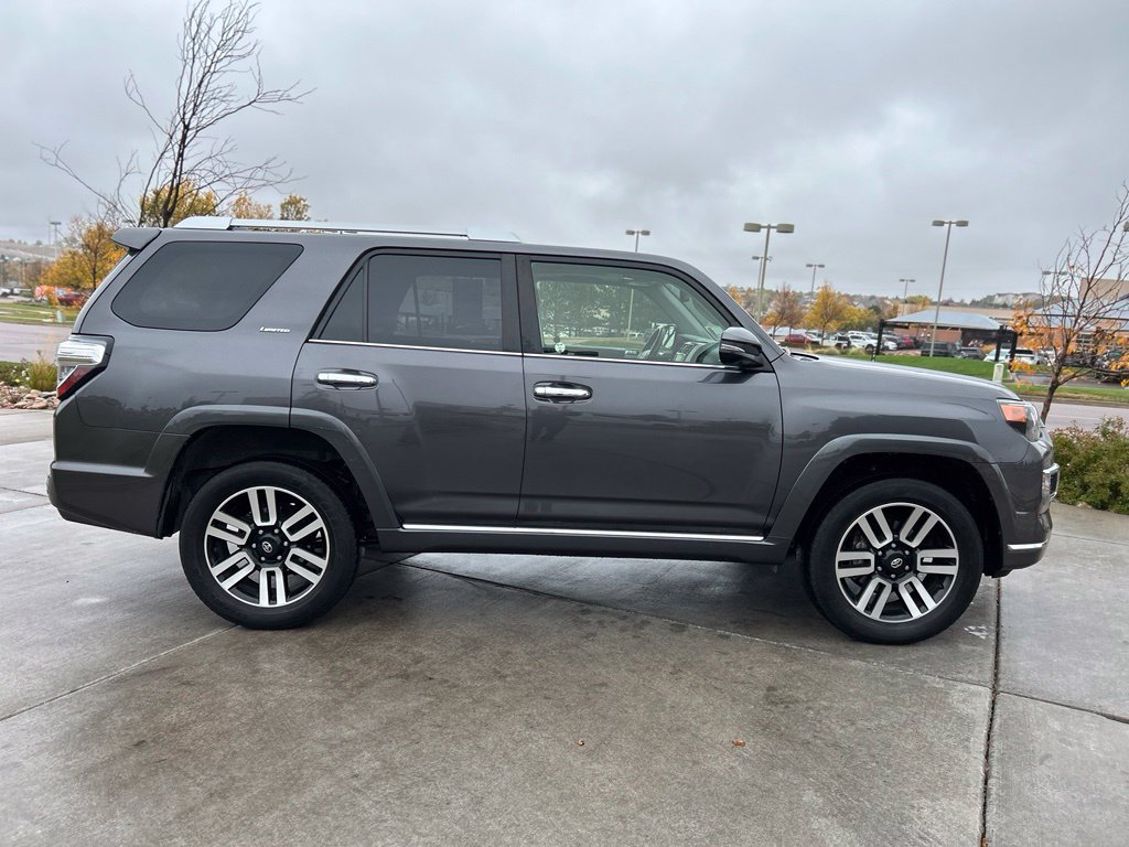 Used 2023 Toyota 4Runner Limited AWD/4WD image 9