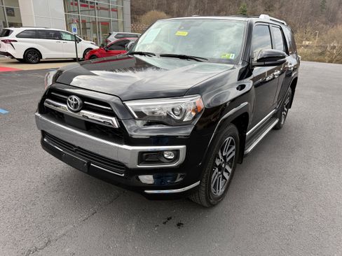 Used 2023 Toyota 4Runner Limited image 3