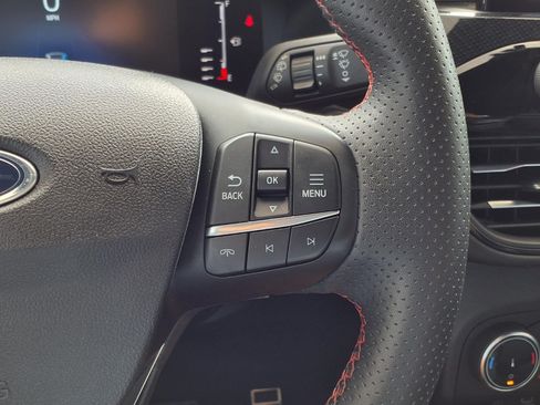 Certified 2024 Ford Escape ST-Line AWD/4WD image 26