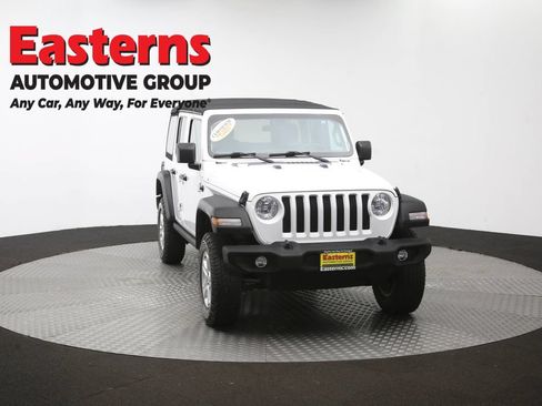 Used 2018 Jeep Wrangler Unlimited Sport S AWD/4WD image 50