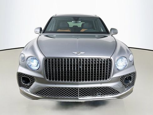Used 2023 Bentley Bentayga Extended Wheelbase AWD/4WD image 8