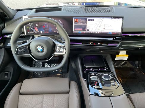 New 2026 BMW 530i xDrive w/ Premium Package image 33