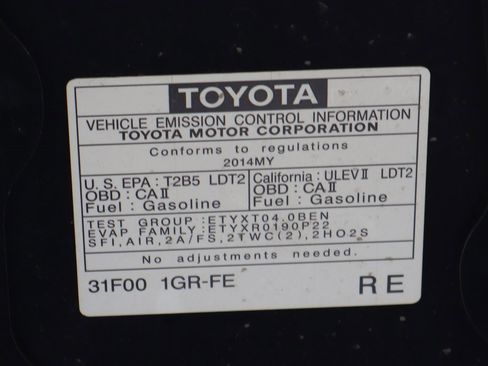 Used 2014 Toyota FJ Cruiser 4WD image 13