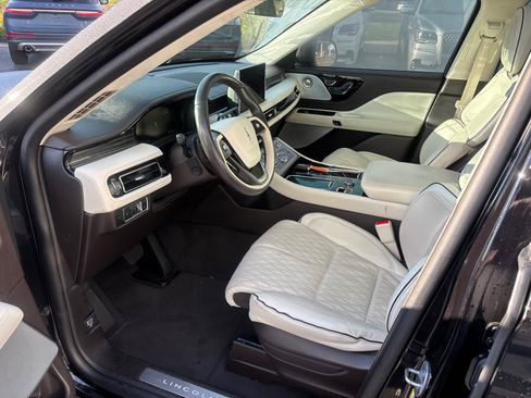 Certified 2023 Lincoln Aviator Black Label w/ Dynamic Handling Package image 25