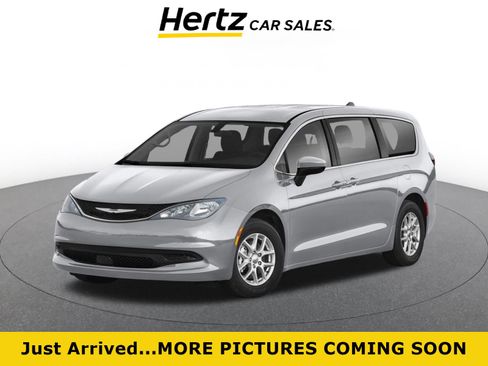 Used 2023 Chrysler Voyager LX FWD image 1