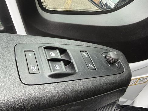 Used 2025 RAM ProMaster 2500 w/ Convenience Group FWD image 38