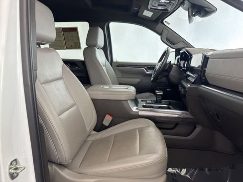 Used 2022 Chevrolet Silverado 1500 LTZ w/ LTZ Convenience Package II image 22