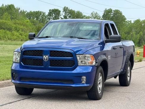 Used 2019 RAM 1500 Express AWD/4WD image 5