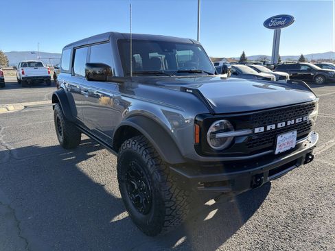 Used 2021 Ford Bronco Wildtrak image 3