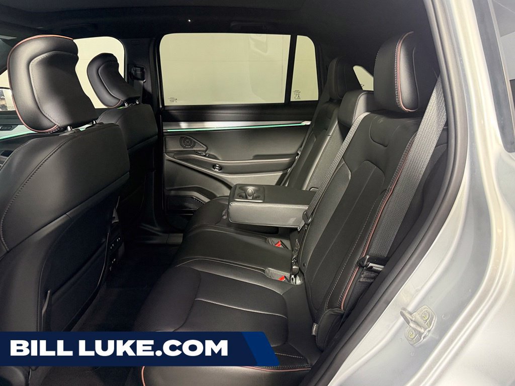 Used 2025 Jeep Wagoneer S Launch Edition AWD/4WD image 18