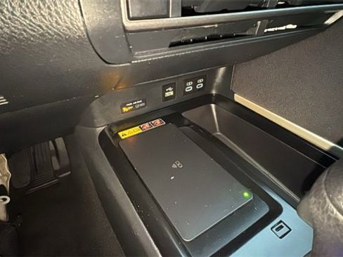 Used 2025 Toyota Camry LE image 18