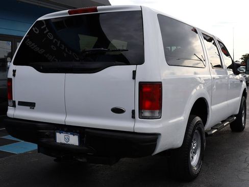 Used 2000 Ford Excursion XLT AWD/4WD image 4