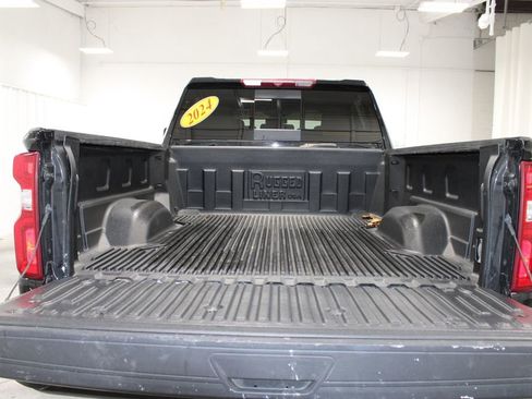 Used 2024 Chevrolet Silverado 2500 High Country image 18