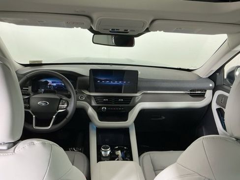 New 2026 Ford Explorer Platinum w/ LUX Leather Package image 28