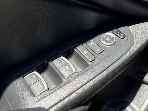 Used 2018 Honda Accord Touring image 24