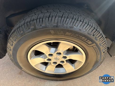 Used 2011 Toyota 4Runner SR5 image 32