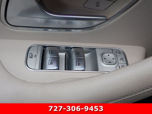 Used 2024 Mercedes-Benz GLE 350 4MATIC image 16