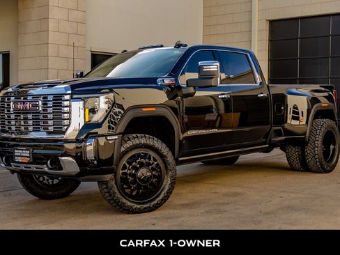 Used 2025 GMC Sierra 3500 Denali w/ Technology Package image 5