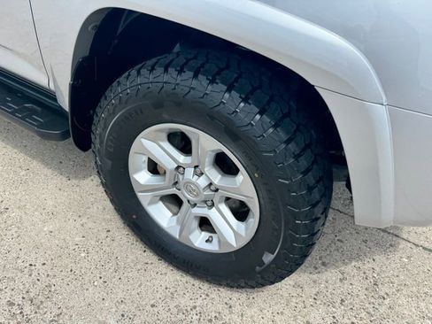 Used 2019 Toyota 4Runner SR5 Premium AWD/4WD image 20