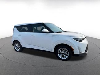Used 2025 Kia Soul LX w/ LX Technology Package FWD video 2