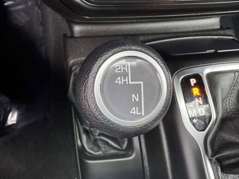 Used 2022 Jeep Wrangler Unlimited Sport image 26