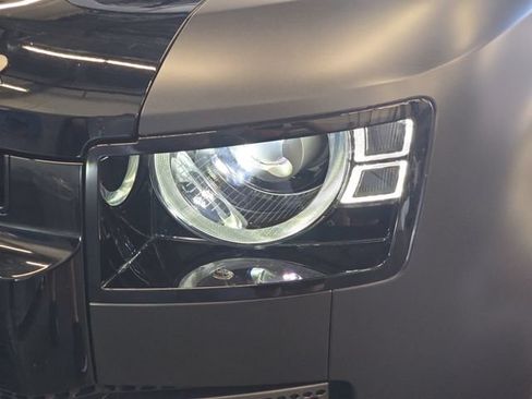 Certified 2024 Land Rover Defender 110 Carpathian Edition AWD/4WD image 32