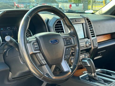 Used 2016 Ford F150 Limited w/ Trailer Tow Package image 17