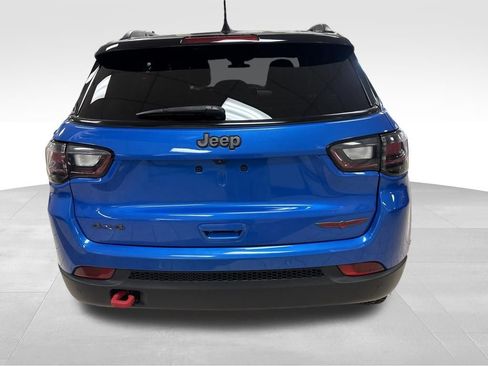 Used 2024 Jeep Compass Trailhawk w/ Trailhawk Elite Group AWD/4WD image 5