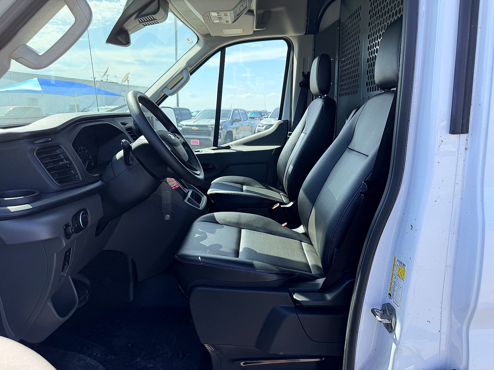 Used 2024 Ford Transit 250 148 Medium Roof RWD image 20
