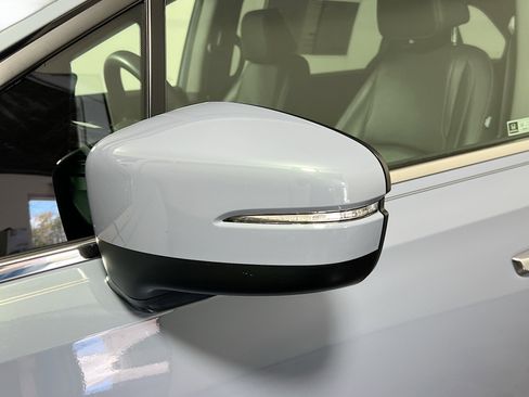 Used 2023 Honda Odyssey Touring image 12