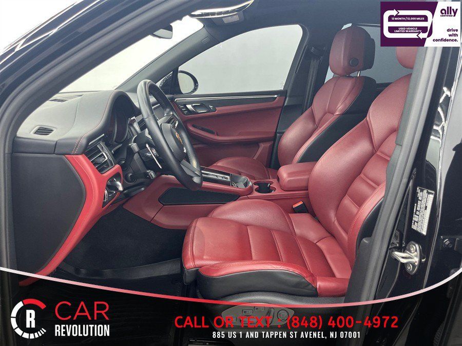 Used 2024 Porsche Macan GTS AWD/4WD image 11