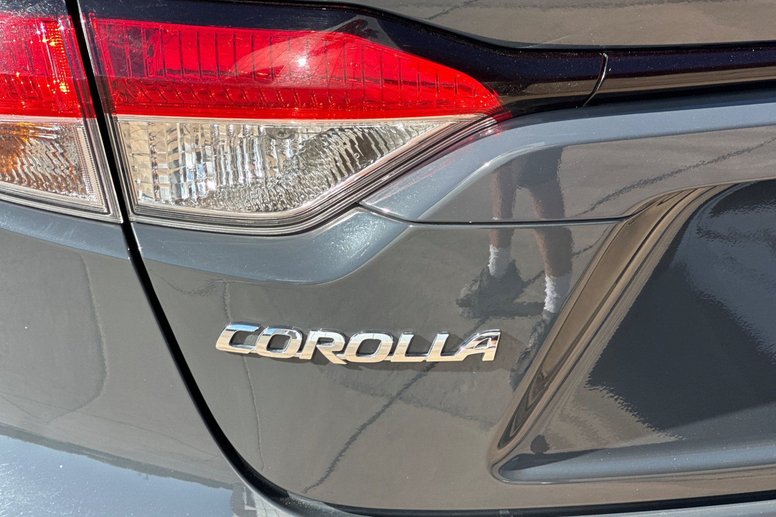 Certified 2024 Toyota Corolla LE FWD image 30