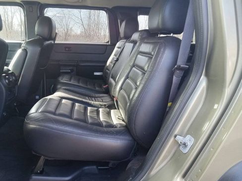 Used 2005 HUMMER H2 w/ Preferred Equipment Group AWD/4WD image 13