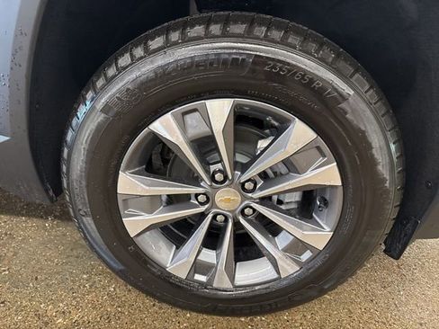 New 2026 Chevrolet Equinox LT AWD/4WD image 9