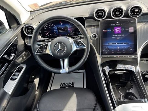 Used 2023 Mercedes-Benz GLC 300 4MATIC image 14