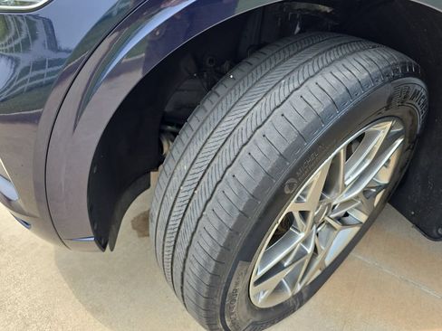 Used 2025 Genesis GV70 2.5T AWD/4WD image 31