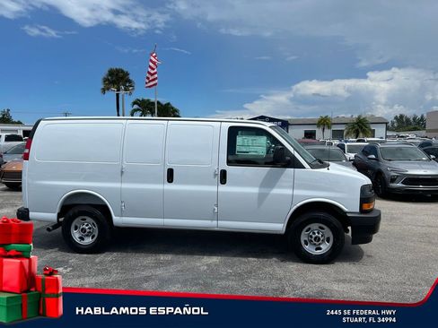 New 2025 GMC Savana 2500 w/ Driver Convenience Package image 4
