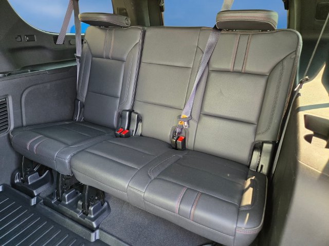 Used 2023 Chevrolet Suburban RST w/ Luxury Package AWD/4WD image 20