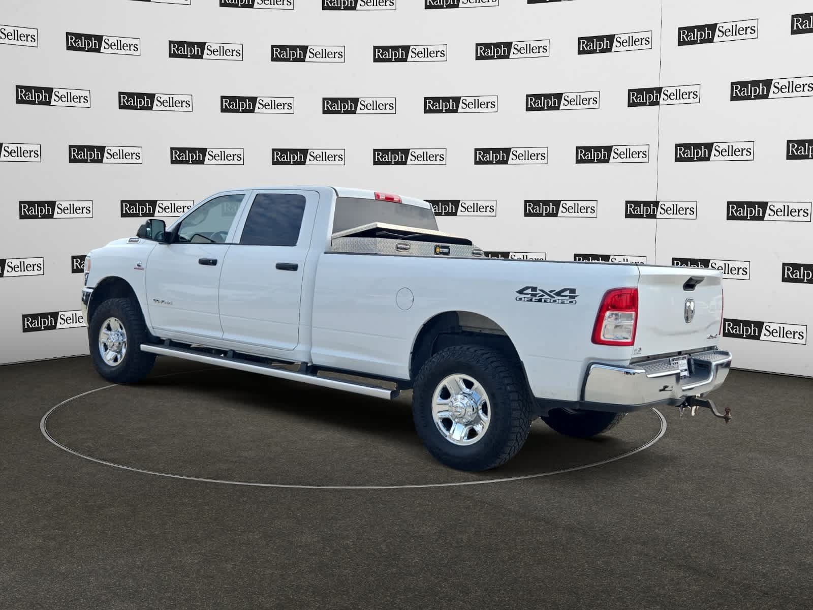 Used 2020 RAM 2500 Tradesman w/ Chrome Appearance Group AWD/4WD image 4