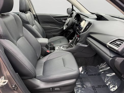 Used 2021 Subaru Forester Touring AWD/4WD image 8