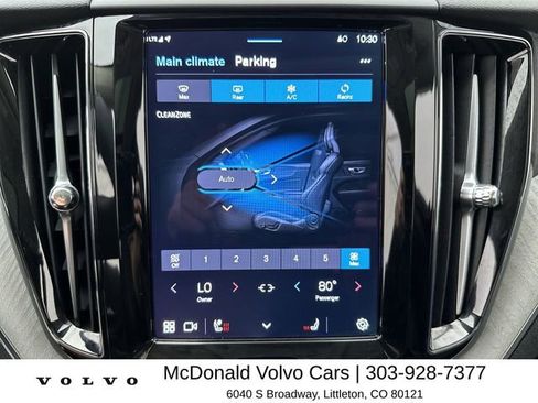 Certified 2025 Volvo XC60 B5 Plus AWD/4WD image 19