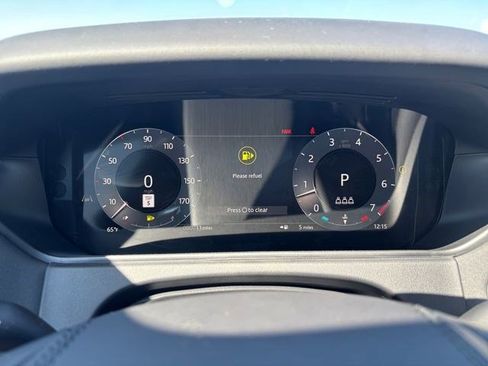 New 2026 Land Rover Range Rover Velar Dynamic SE image 16