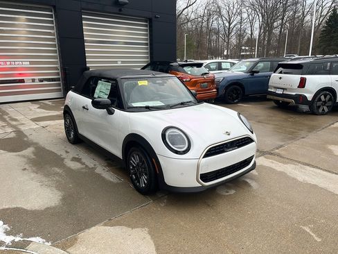 New 2026 MINI Cooper Cooper image 2