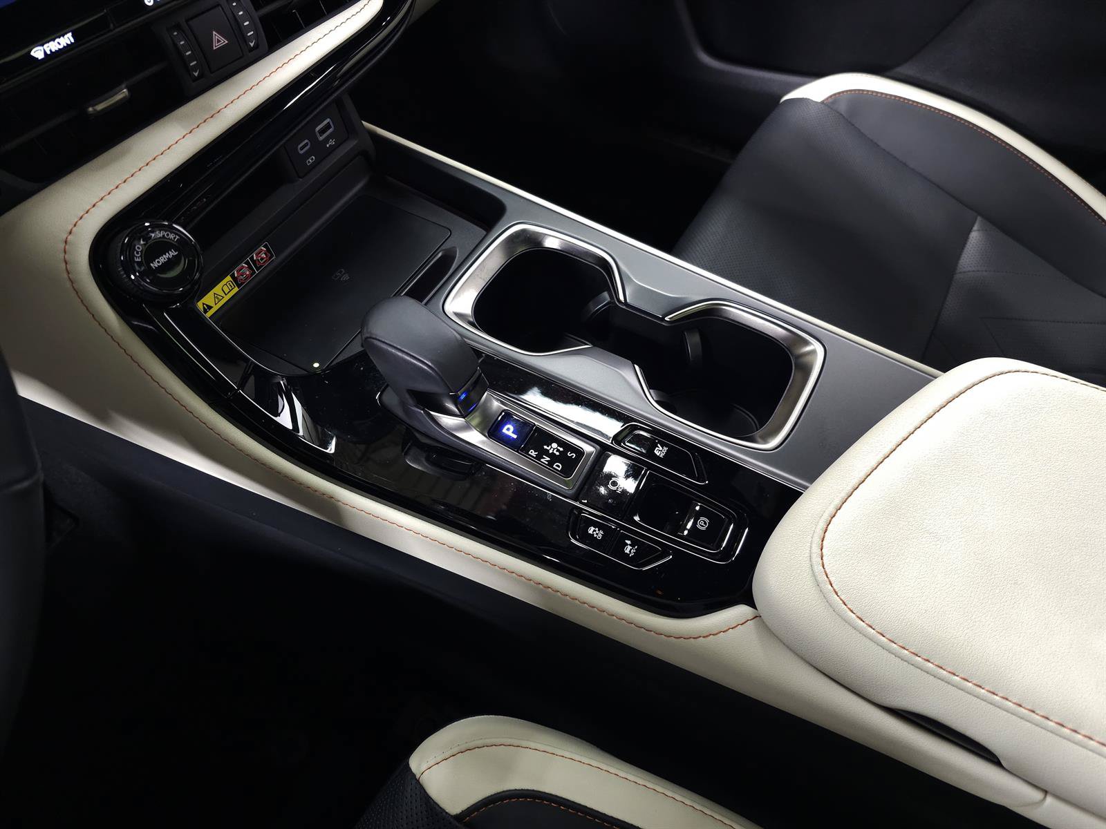 Used 2024 Lexus NX 350h AWD w/ Vision Package image 33