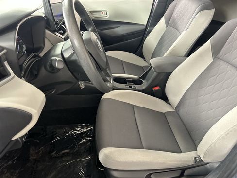 Used 2024 Toyota Corolla LE AWD/4WD image 21