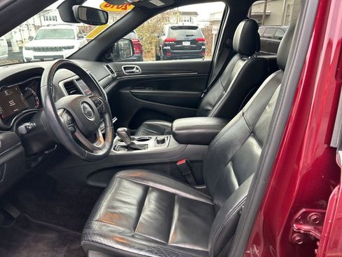 Used 2018 Jeep Grand Cherokee Limited image 50