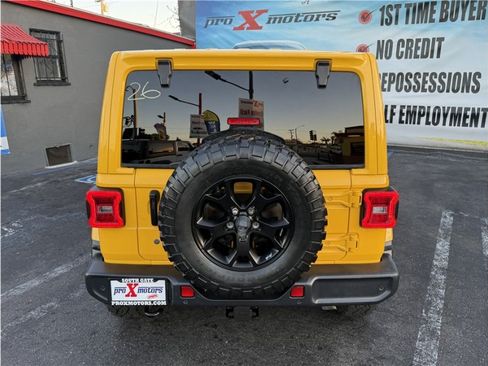 Used 2019 Jeep Wrangler Unlimited Sahara w/ Quick Order Package 24M Moab AWD/4WD image 13