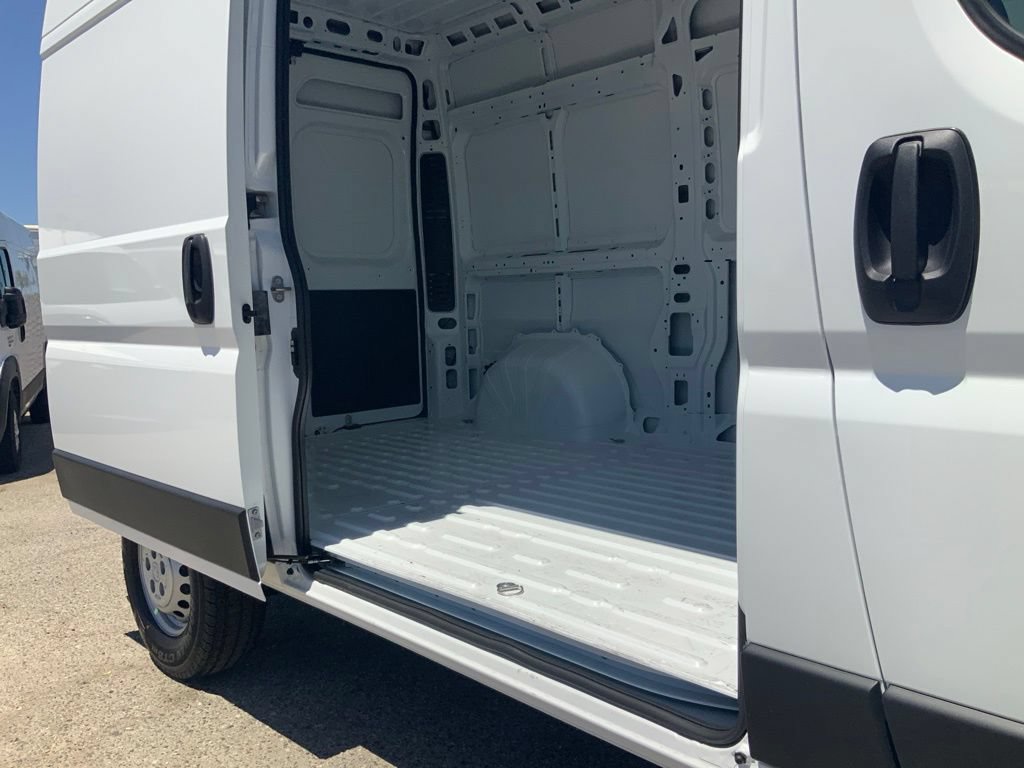 New 2026 RAM ProMaster 2500 w/ Convenience Group FWD image 14