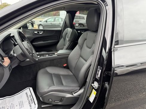 Used 2024 Volvo XC60 B5 Plus w/ Climate Package image 19
