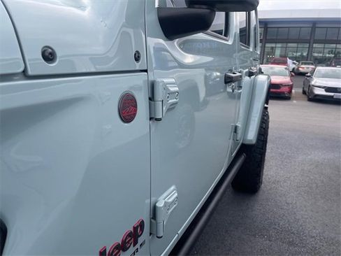 Used 2023 Jeep Wrangler Unlimited Rubicon w/ LED Lighting Group image 6